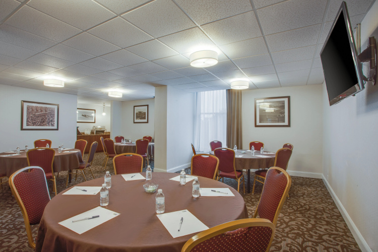 Holiday Inn Express Washington DC East - Andrews AFB photo 16