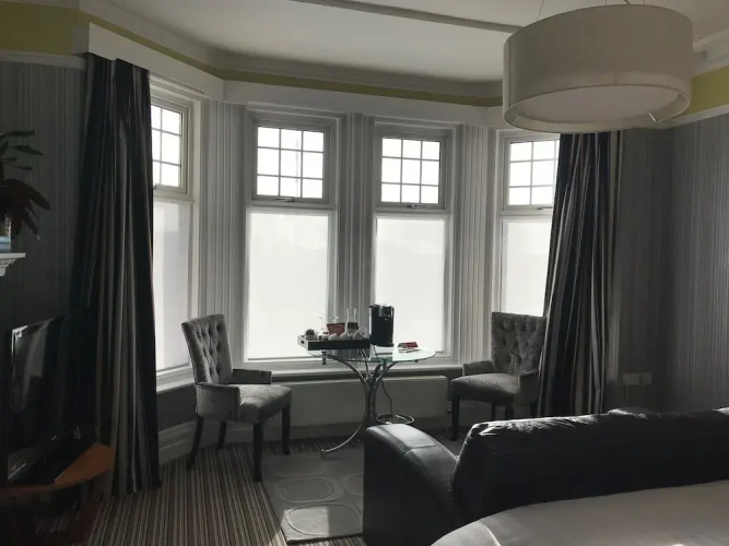Regency Rooms