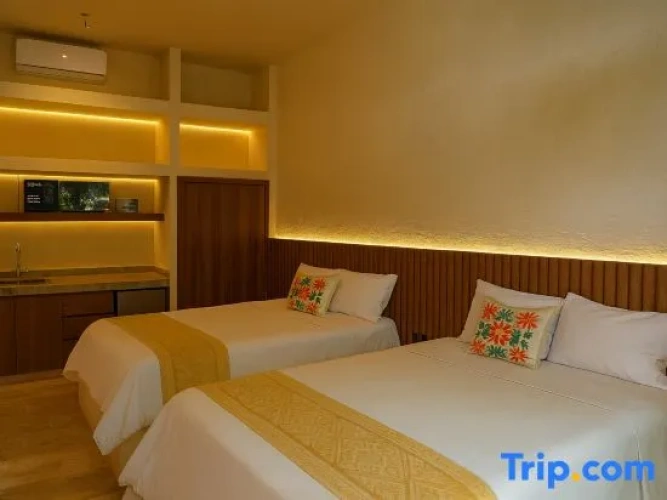 Deluxe Double Family room