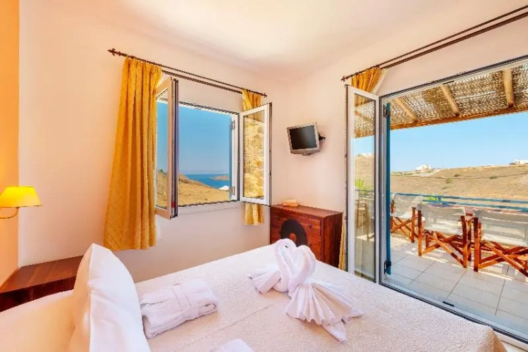 Deluxe Suite with balcony and with sea view