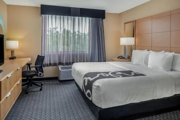 Deluxe Double Suite