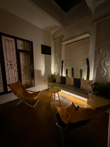 Hening House - 5 Bedrooms