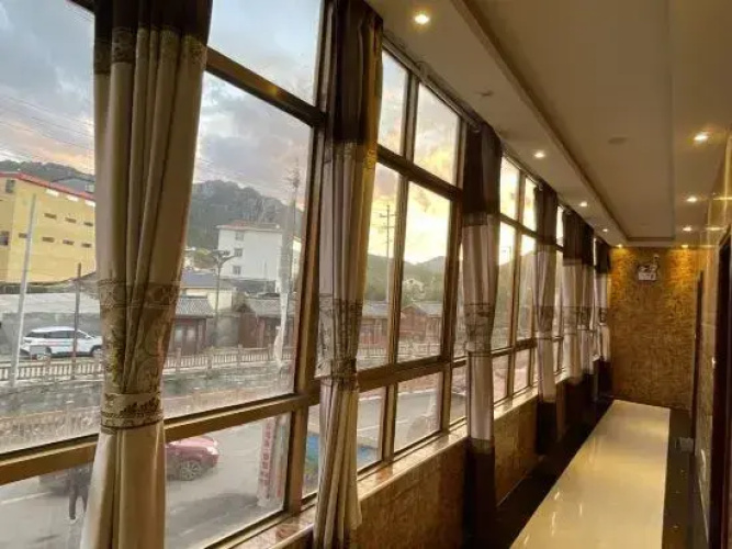 Luqu Zangbala Hotel