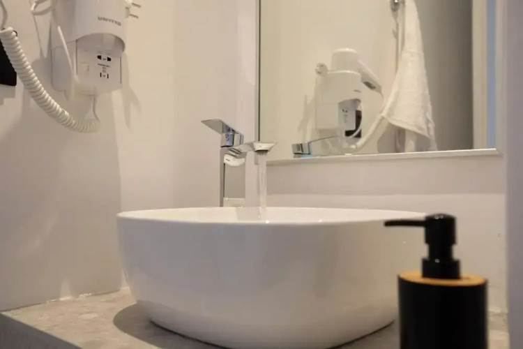 Griffin Suites