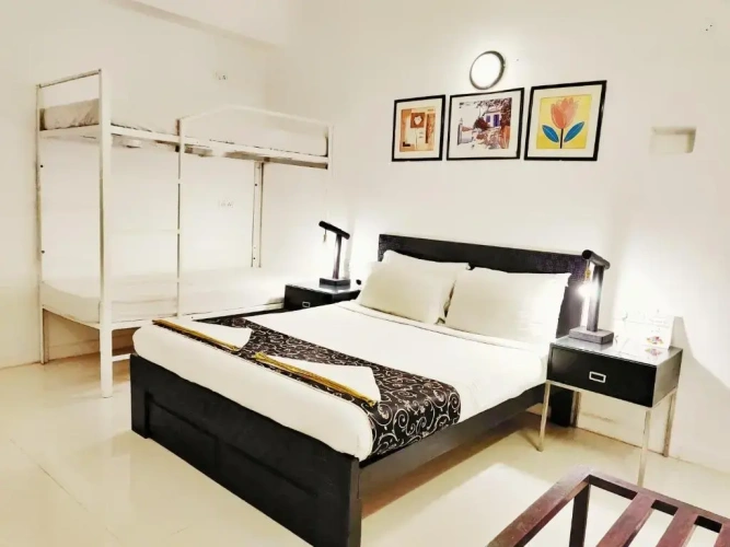 Standard Quadruple room