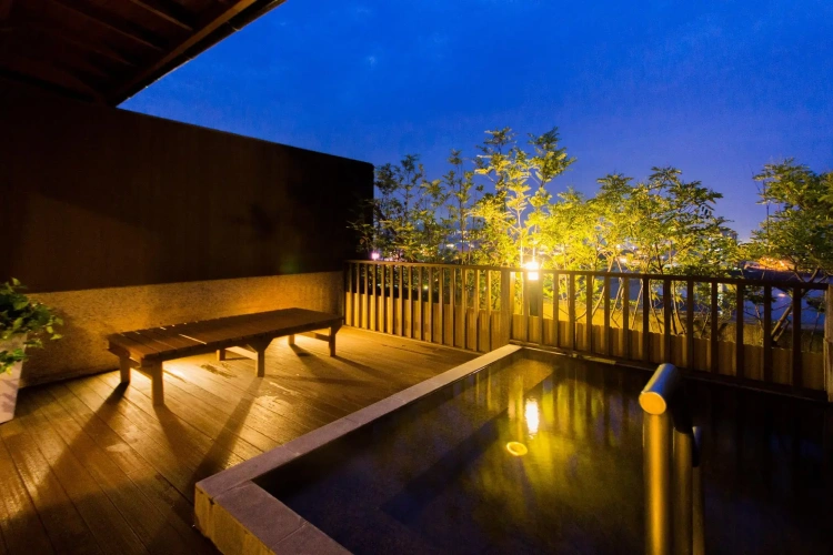 Quadruple Suite with view