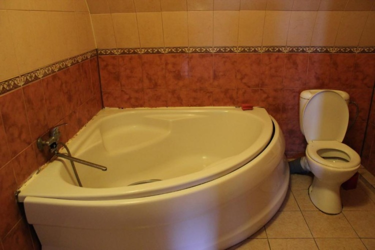 Economy Triple room