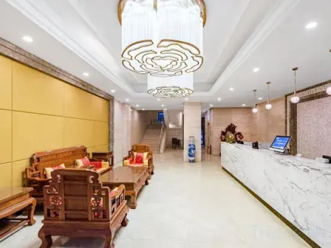 Bo'ai Junhuai Shangpin Hotel