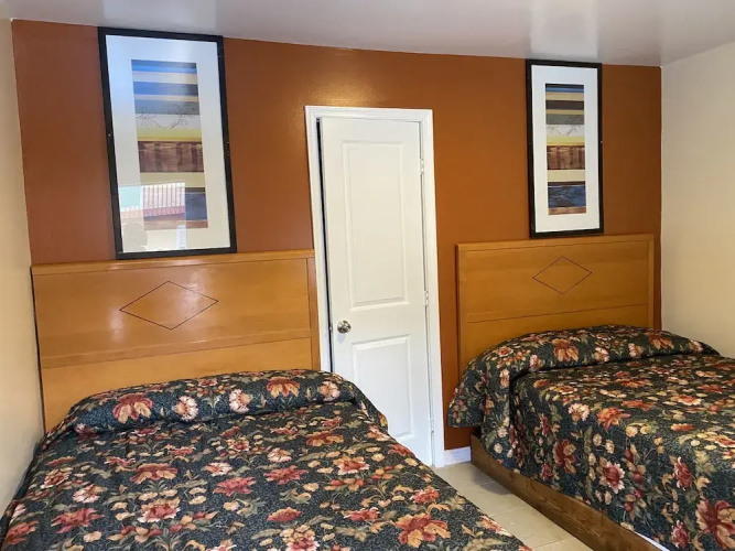 Offshore Motel