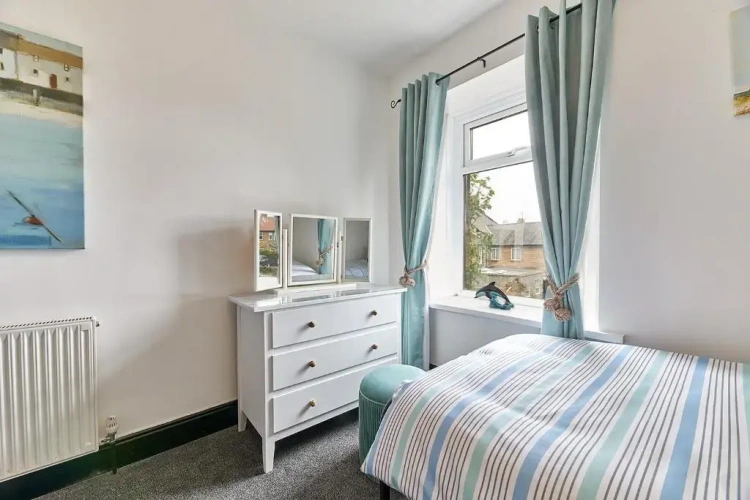 3 Bedrooms Cottage