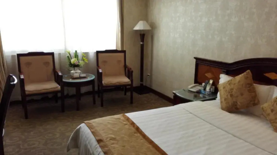 Zhenxing Hotel