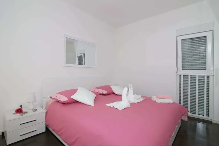 Apartment Luka
