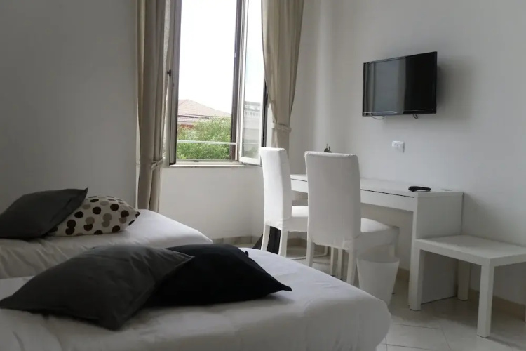 5 Rooms