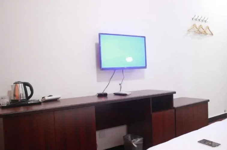 Lintong Shenglong Hotel