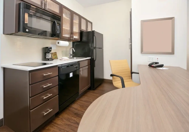 1 Bedroom Suite