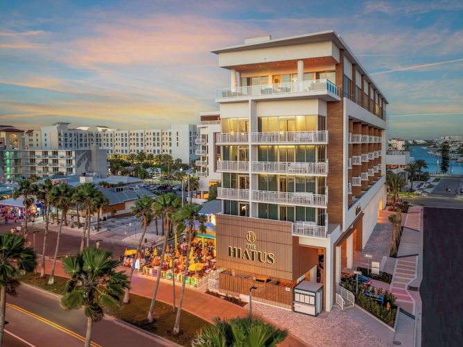 The Hiatus Clearwater Beach, Curio Collection by Hilton photo 27