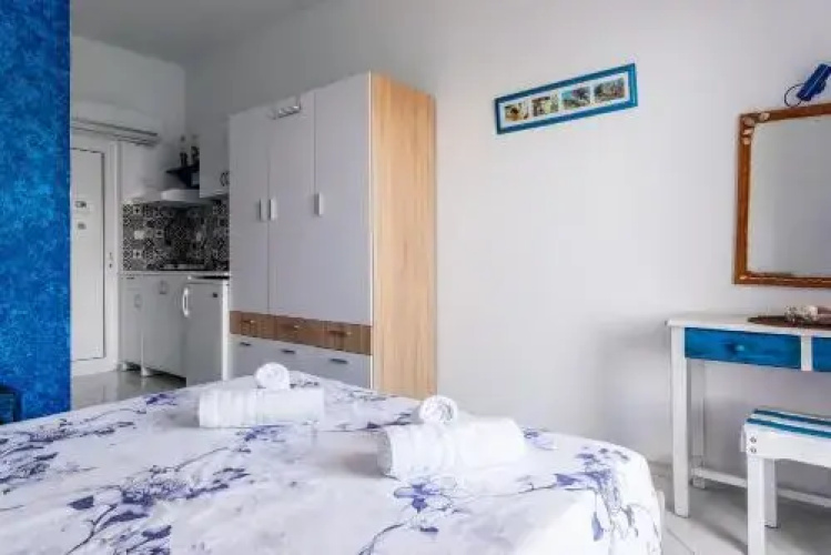 Antoniadi Marina Rooms