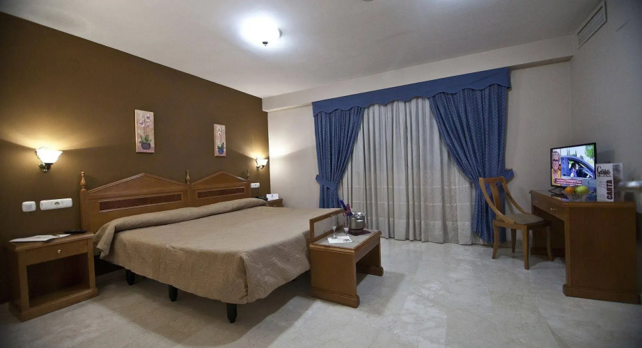 Hotel NS Albolut
