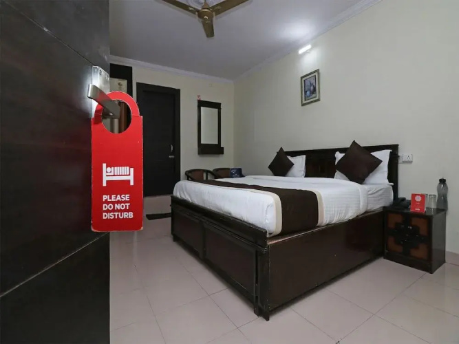 OYO 23009 Hotel Maxx