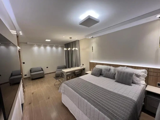 Double Suite