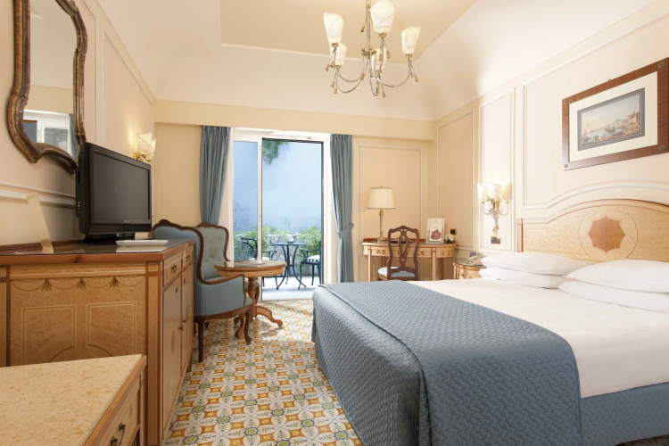 Grand Hotel Capodimonte photo 18