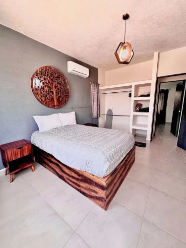 Private Jacuzzi and Pool 2 Level House
