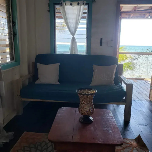 Finca Beachfront Tree house