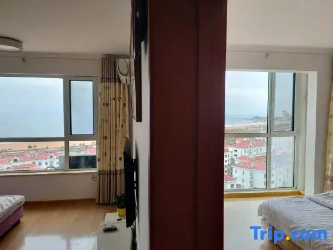 West Coast Seaview Apartment