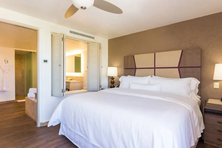 2 Bedrooms Villa