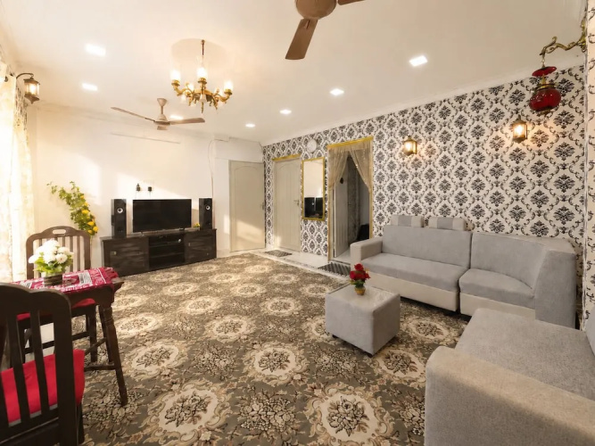 Blue Horizon Apartment 2bhk Nr Marina Beach - Chennai