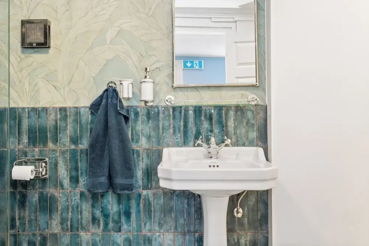 Central studio apartment