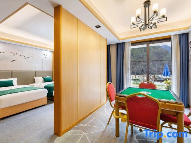 Luxury Twin Suite