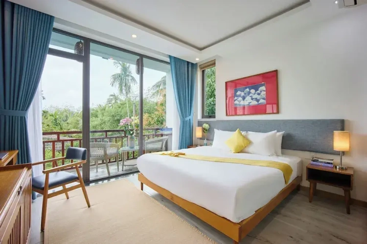 Deluxe Double room with balcony and with view