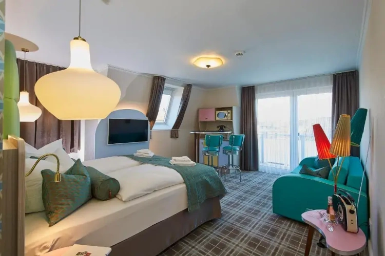 Double Suite