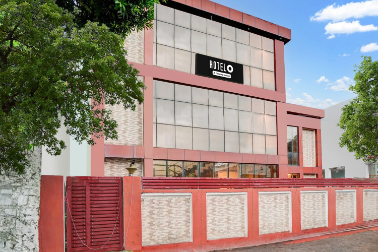 Super Hotel O Jankipuram Vikas Nagar