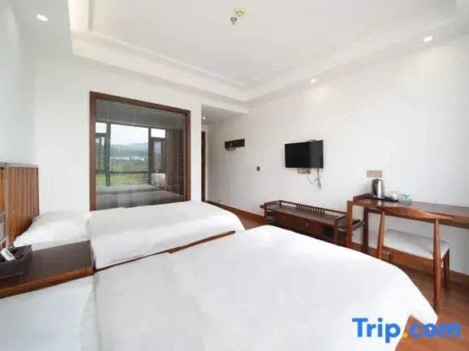 Standard Double room with river view