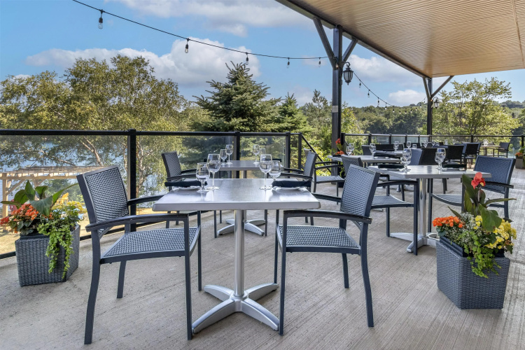 Best Western Plus Chocolate Lake Hotel photo 32