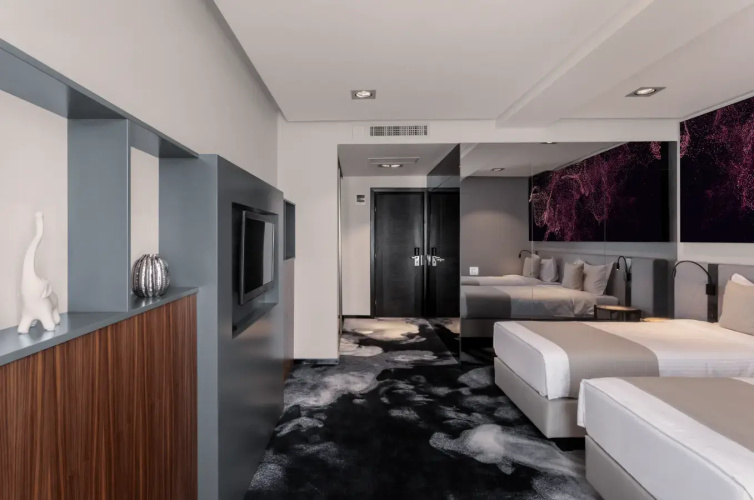 Hotel River Park