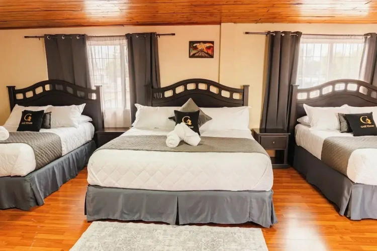 Grand Triple room