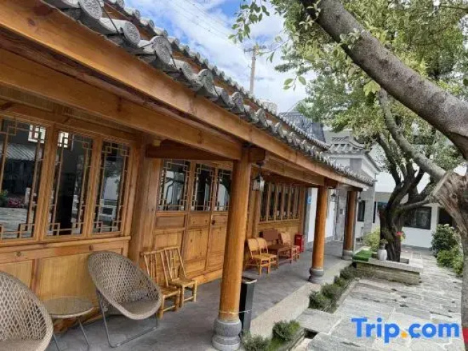 Qingze Courtyard