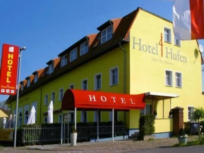 Hotel 4 Hufen - Schönefeld