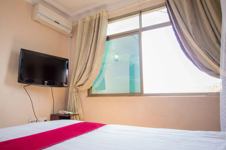 Eight Winx Hotel