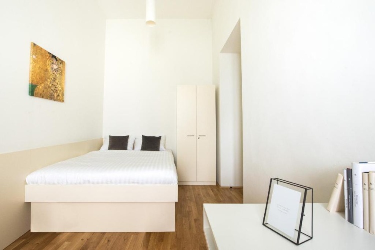 2 Bedrooms Double Apartment