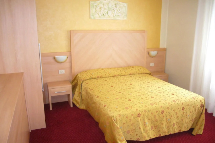 Hotel St. Louis