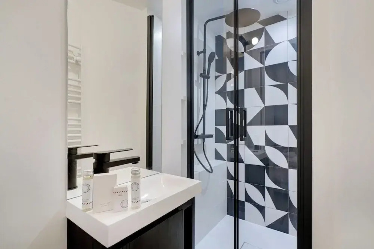 Chic Apartment - 2br/6p - Saint-ambroise