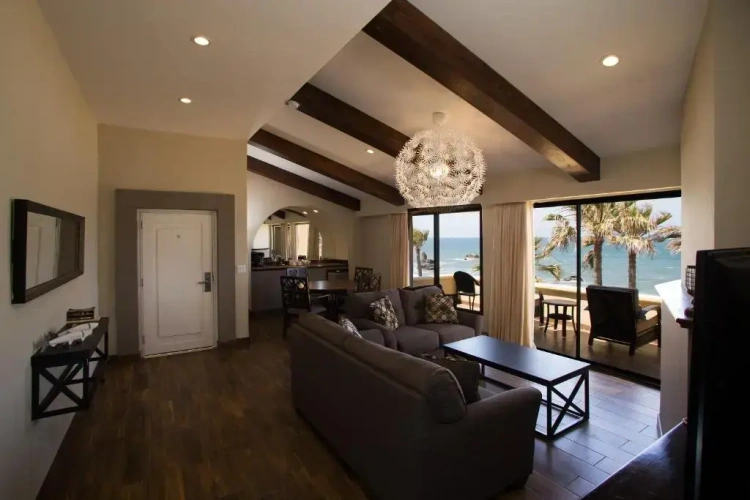 3 Bedrooms Suite