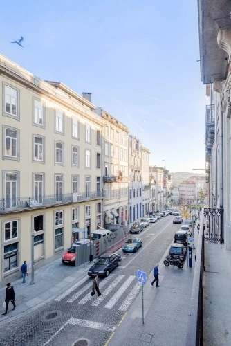 2 Bedrooms Luxury Apartment with city view