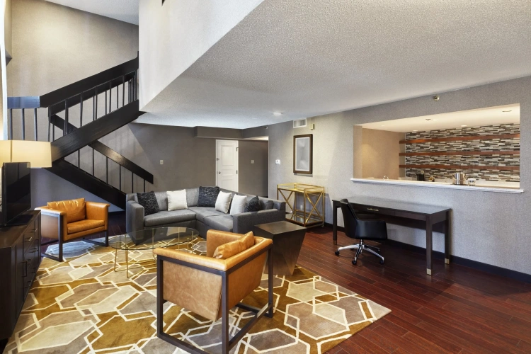 2 Bedrooms Double Suite