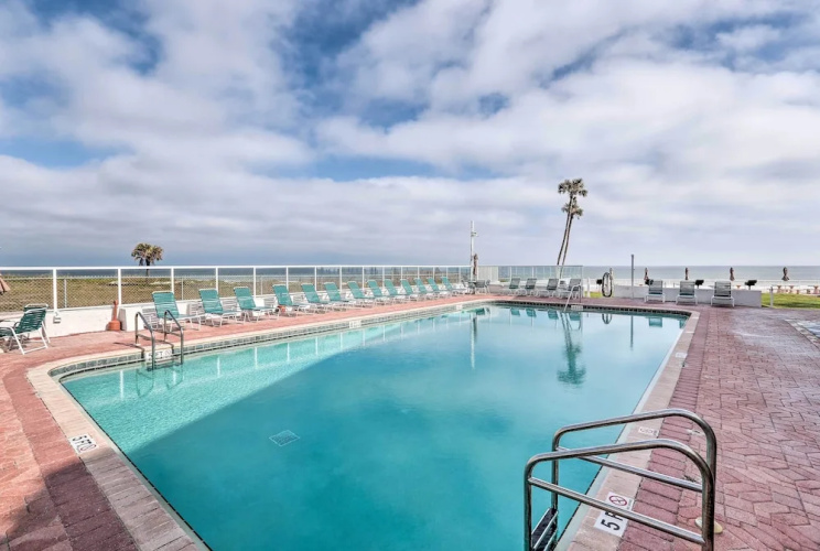 Waterfront Daytona Beach Studio w/ Pool Access!