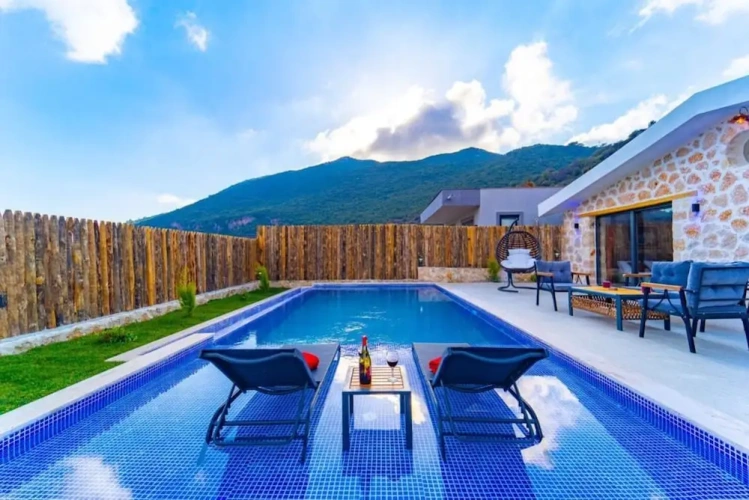 1 Bedroom Royal Villa
